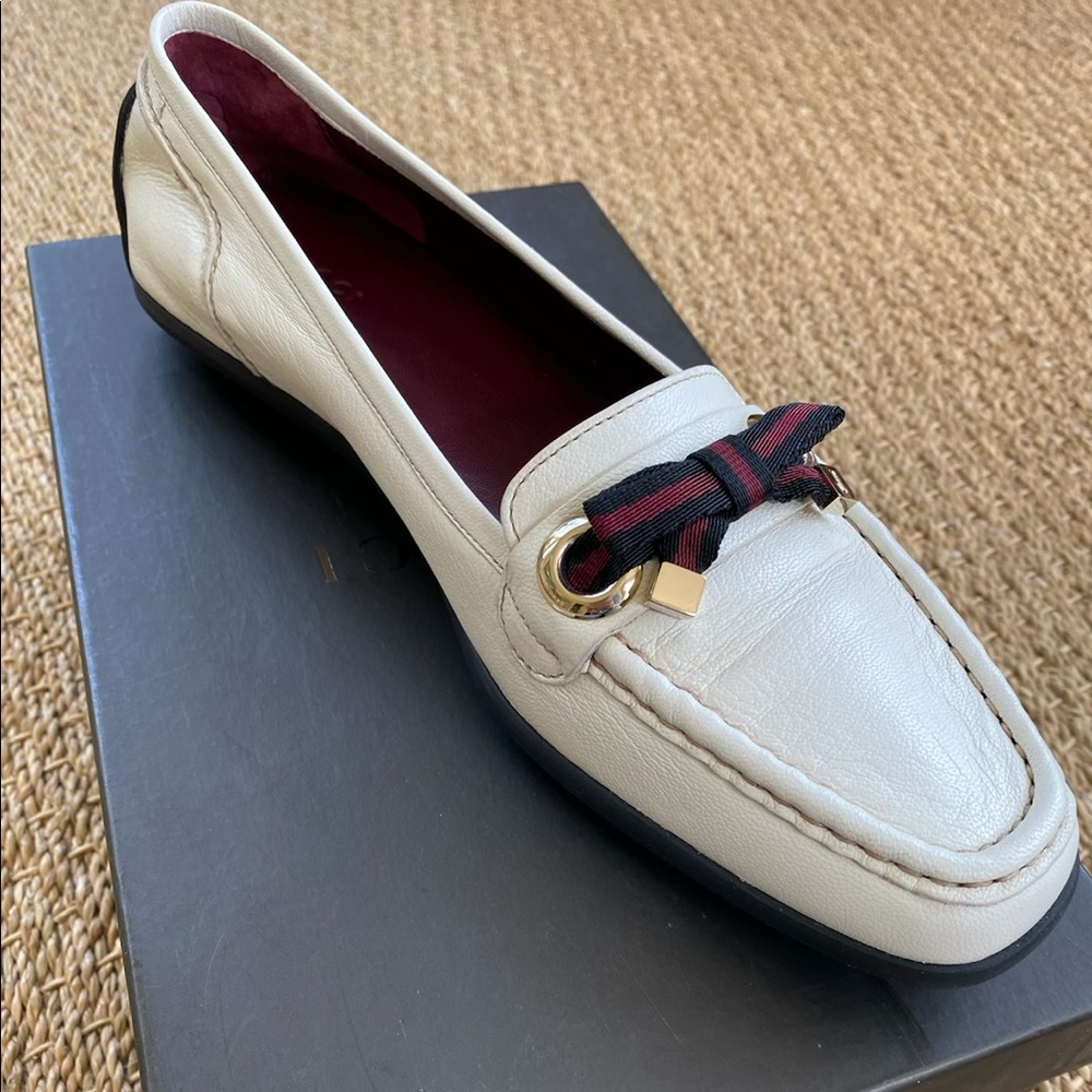 BRAND NEW Gucci Women’s Driving Loafers Size 11